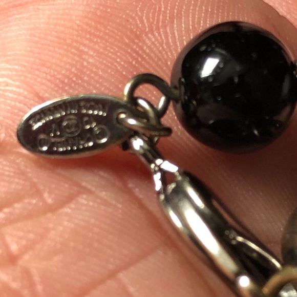 CHANEL-AUTHENTIC 2010 Resin & Faux Pearl BRACELET - Picture 2 of 12